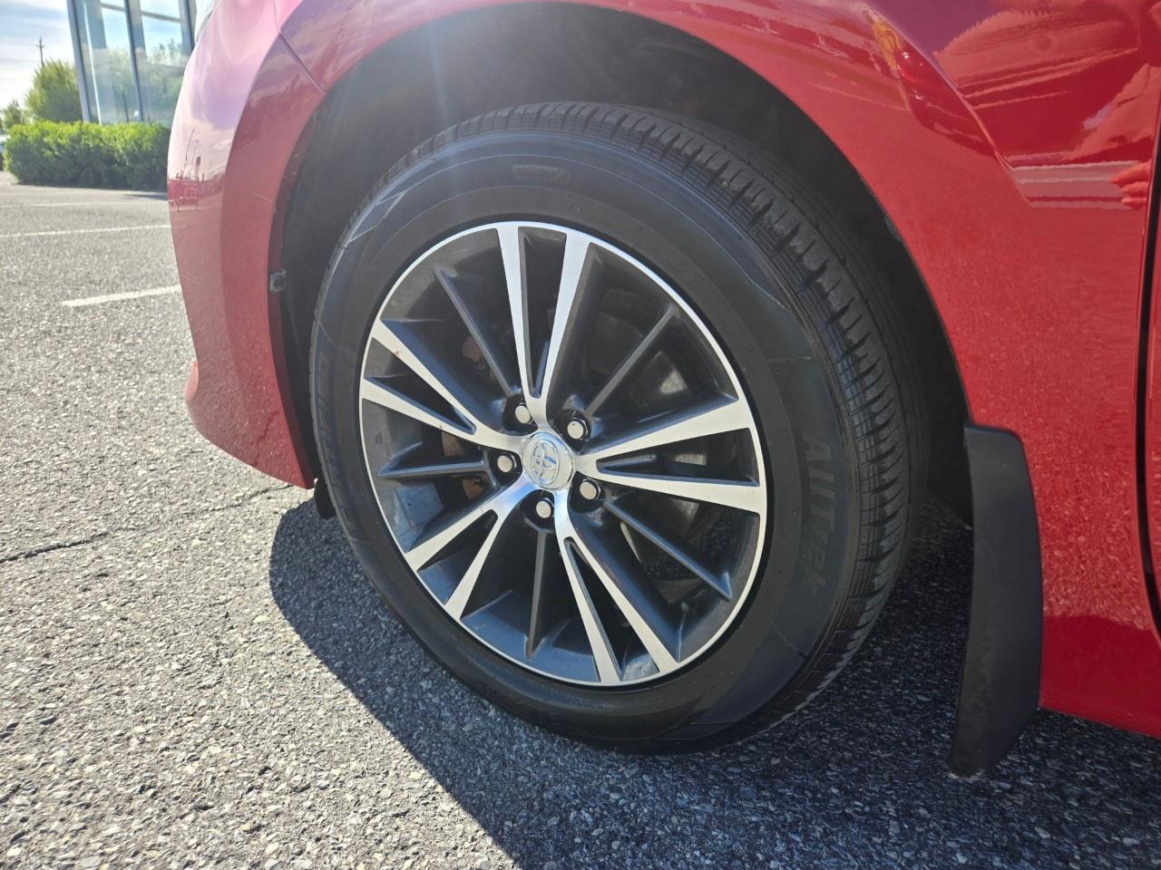 2018 Toyota Corolla LE CVT Photo