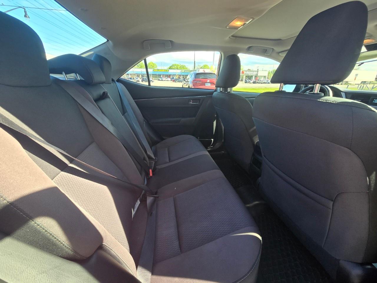 2018 Toyota Corolla LE CVT Photo