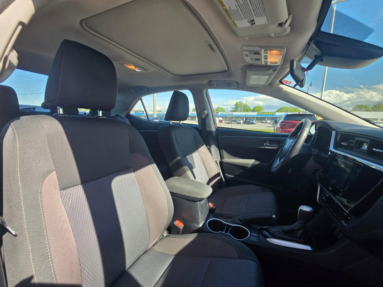 2018 Toyota Corolla LE CVT Photo
