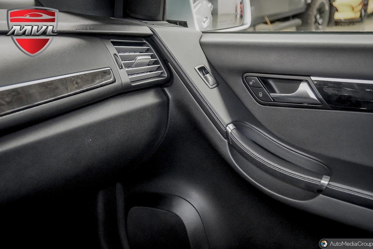 2012 Mercedes-Benz R-Class Base R 350 BlueTEC 4dr All-Wheel Drive 4MATIC Photo