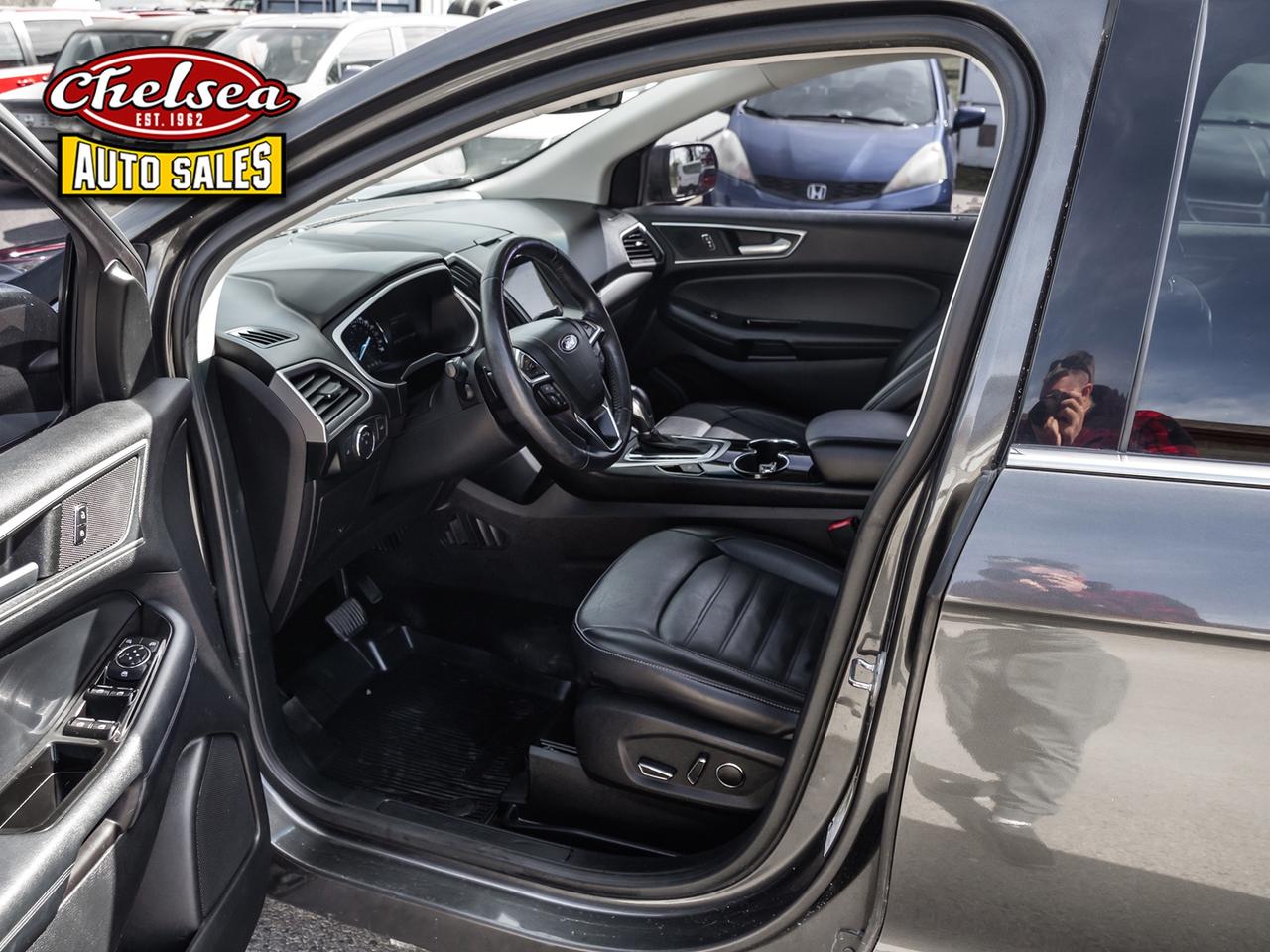 2018 Ford Edge SEL AWD Photo