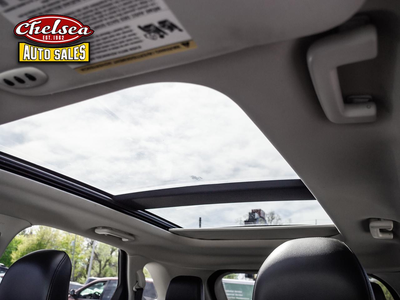 2018 Ford Edge SEL AWD Photo