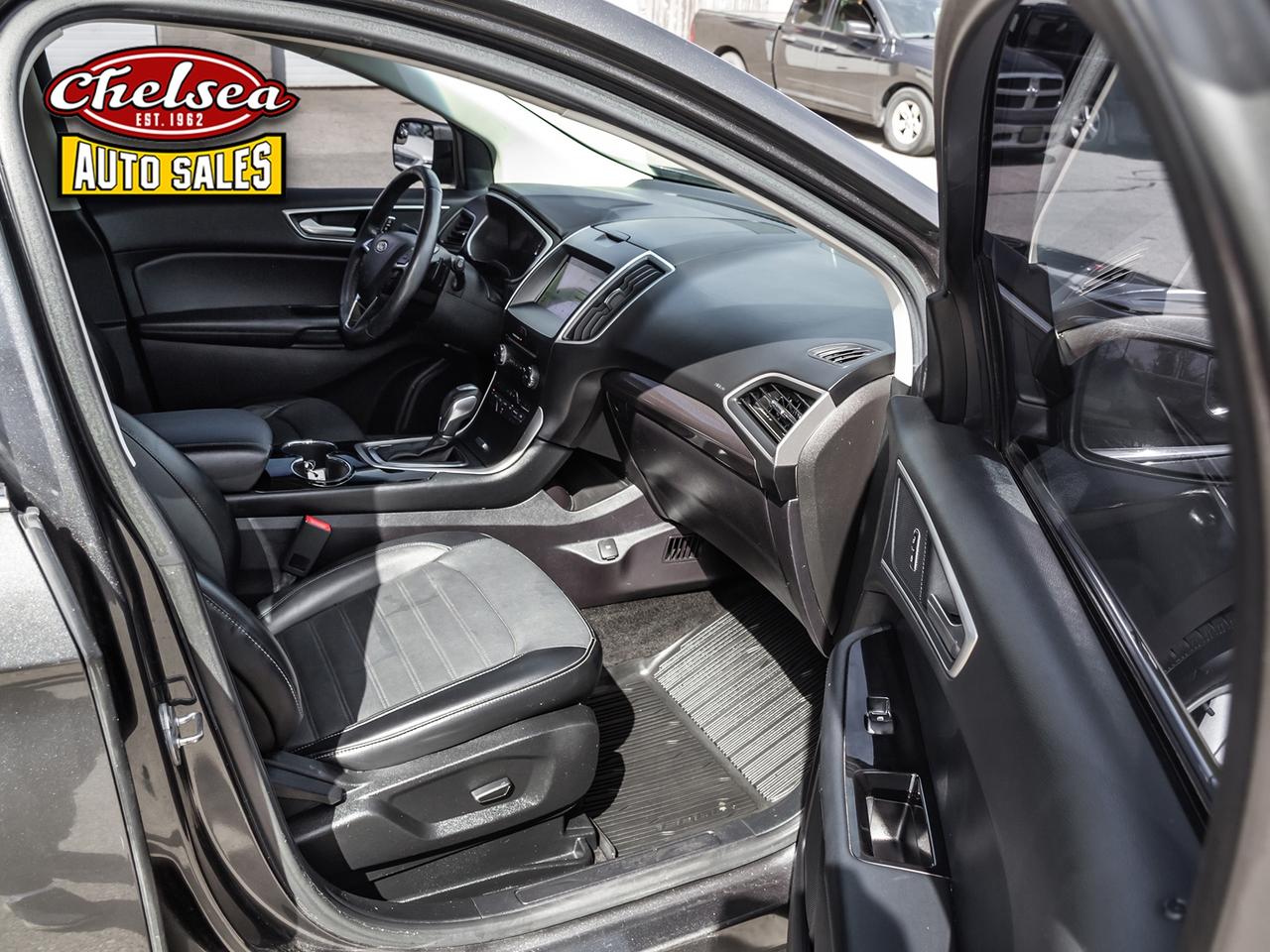 2018 Ford Edge SEL AWD Photo