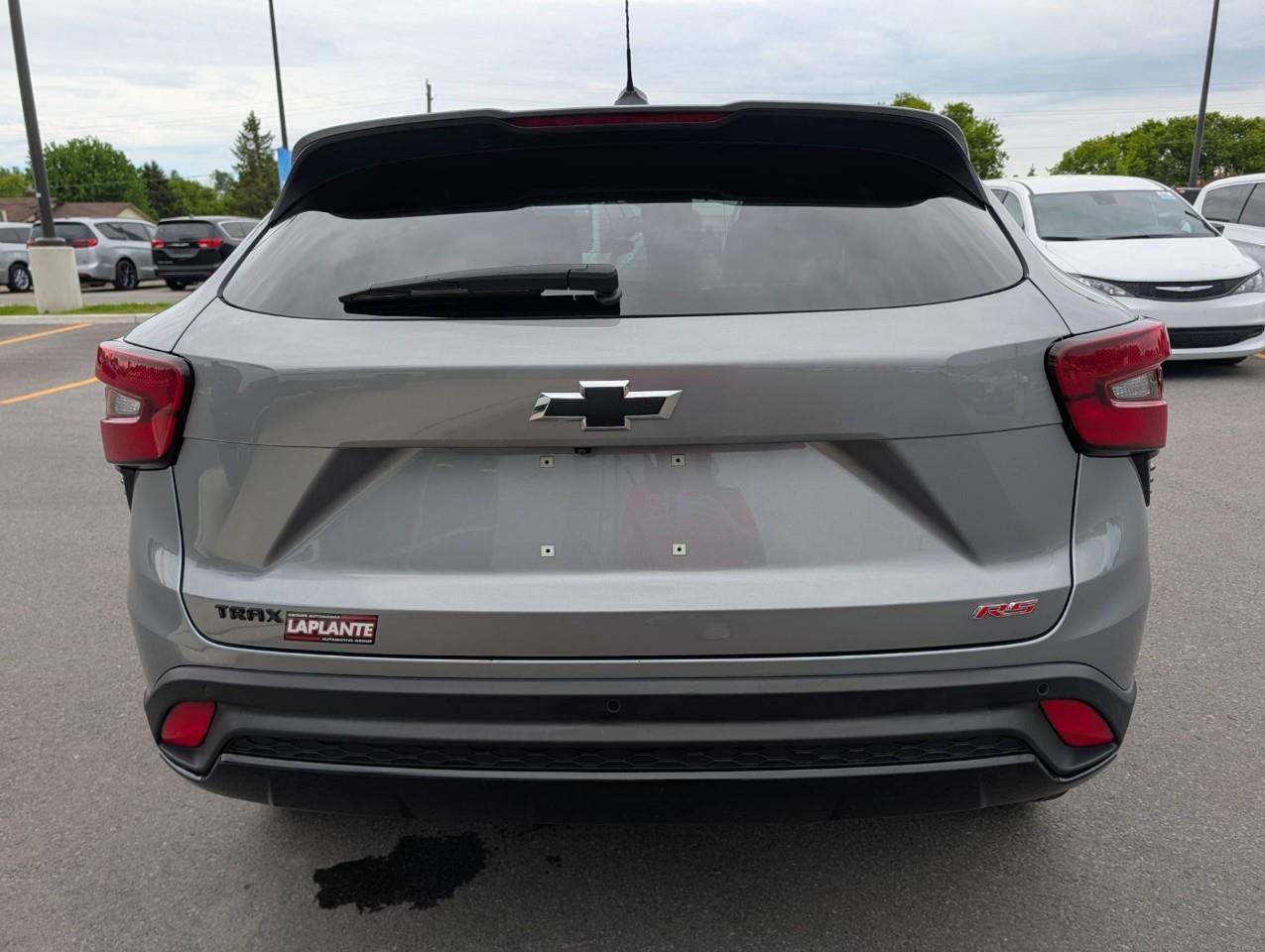 2025 Chevrolet Trax 1RS One owner/ No accidents Photo