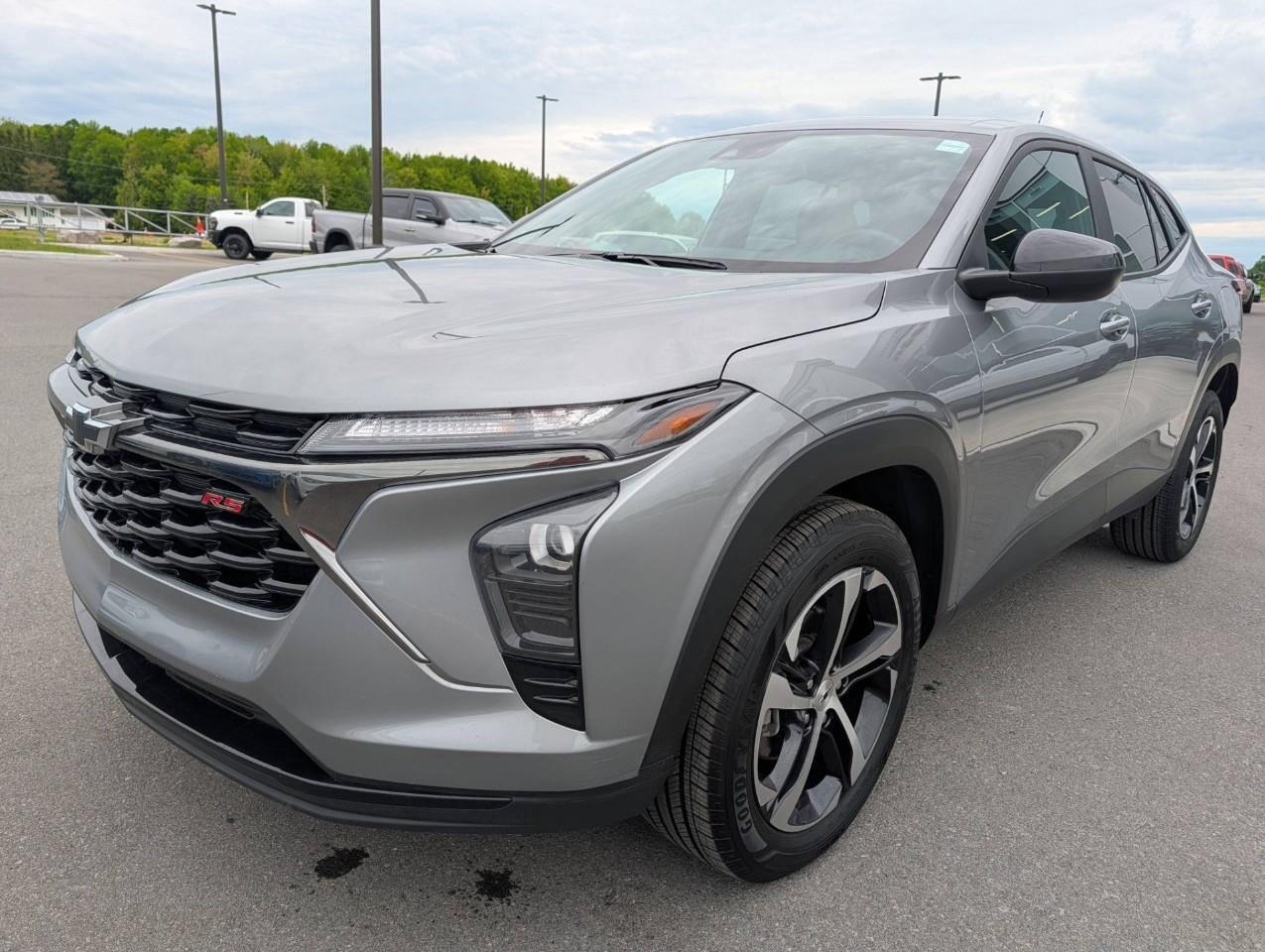 2025 Chevrolet Trax 1RS One owner/ No accidents Photo