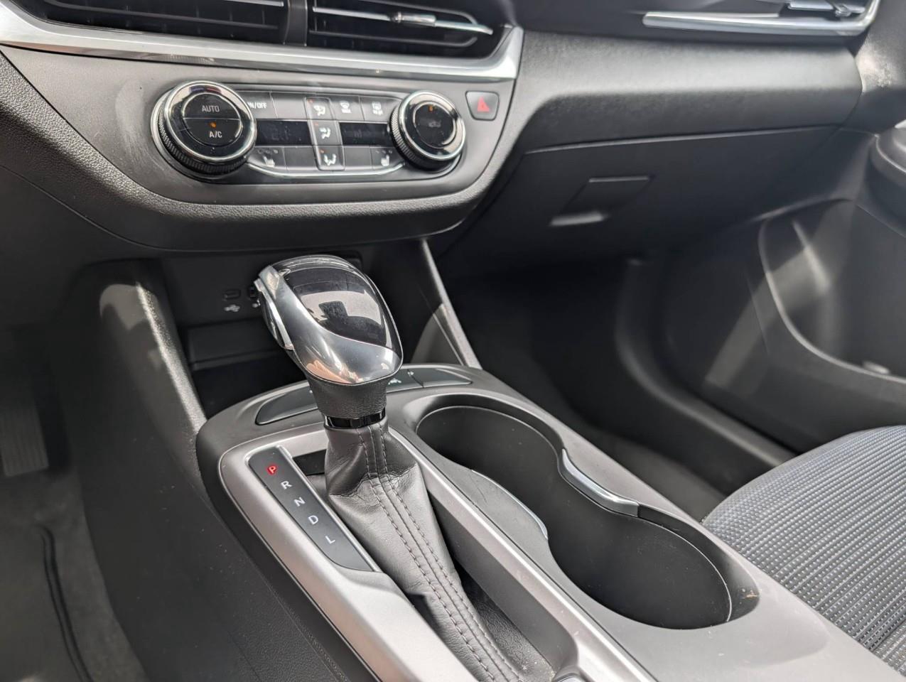 2024 Buick Envista Preferred Photo