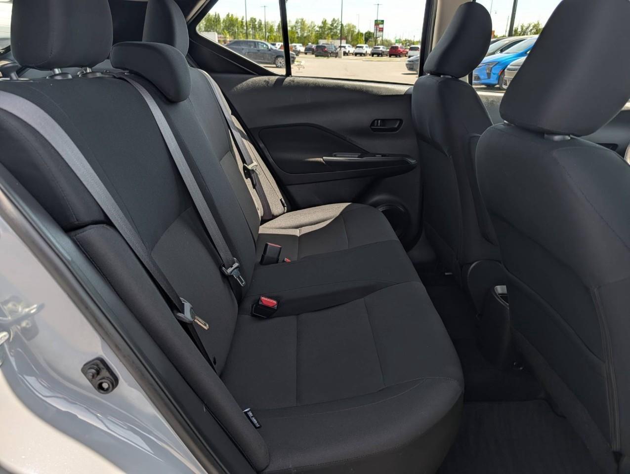 2024 Nissan Kicks S Low kms/ No accidents Photo