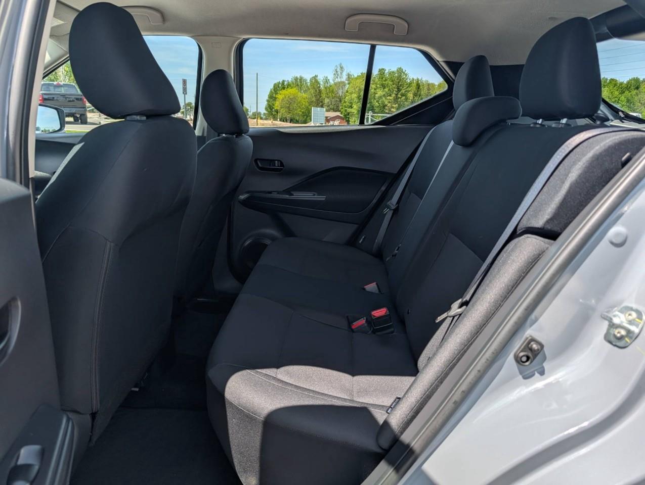 2024 Nissan Kicks S Low kms/ No accidents Photo