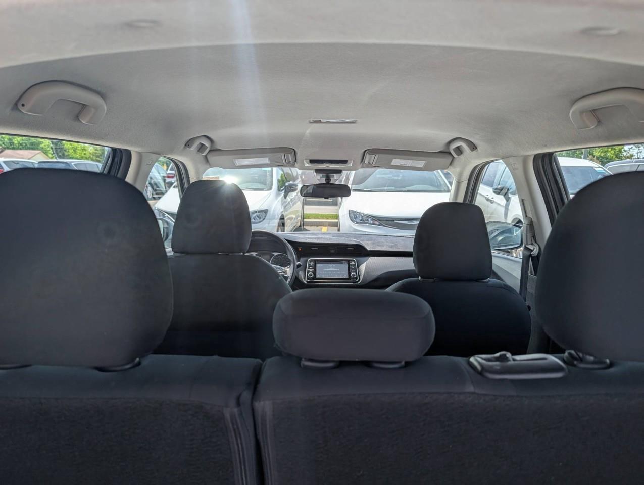 2024 Nissan Kicks S Low kms/ No accidents Photo