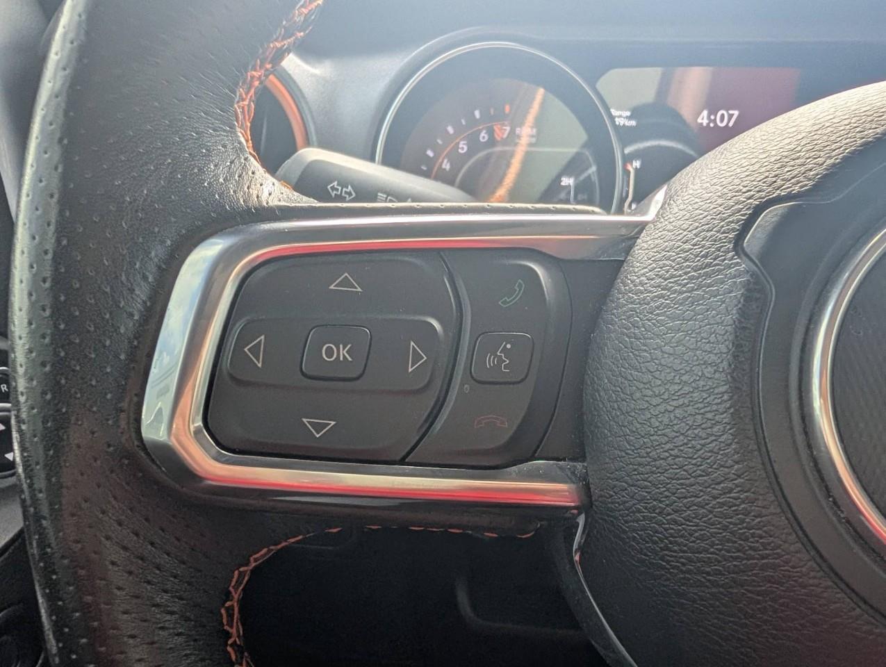 2023 Jeep Gladiator Mojave No accidents / Dual top Photo