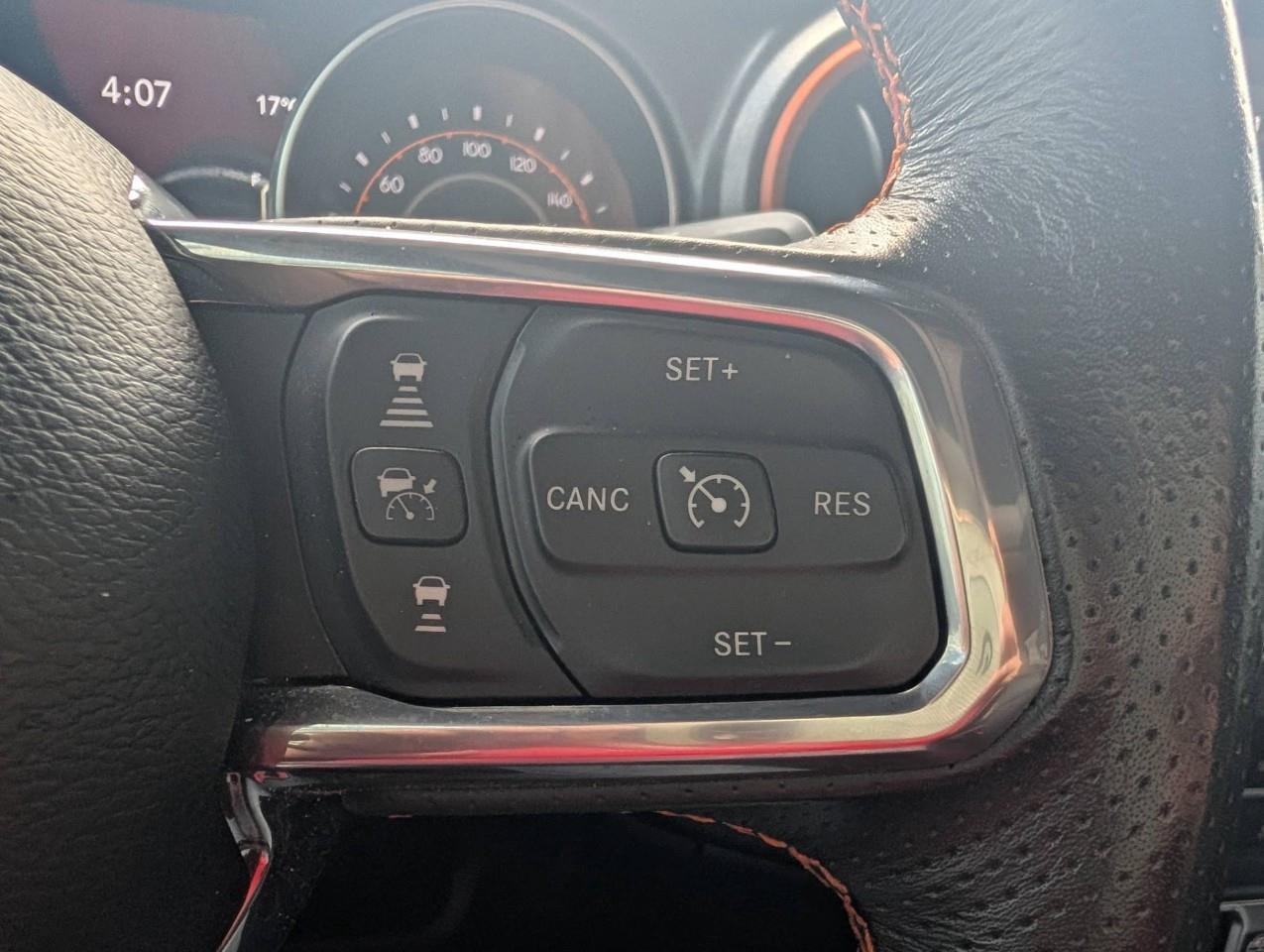 2023 Jeep Gladiator Mojave No accidents / Dual top Photo