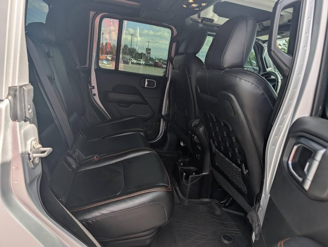 2023 Jeep Gladiator Mojave No accidents / Dual top Photo