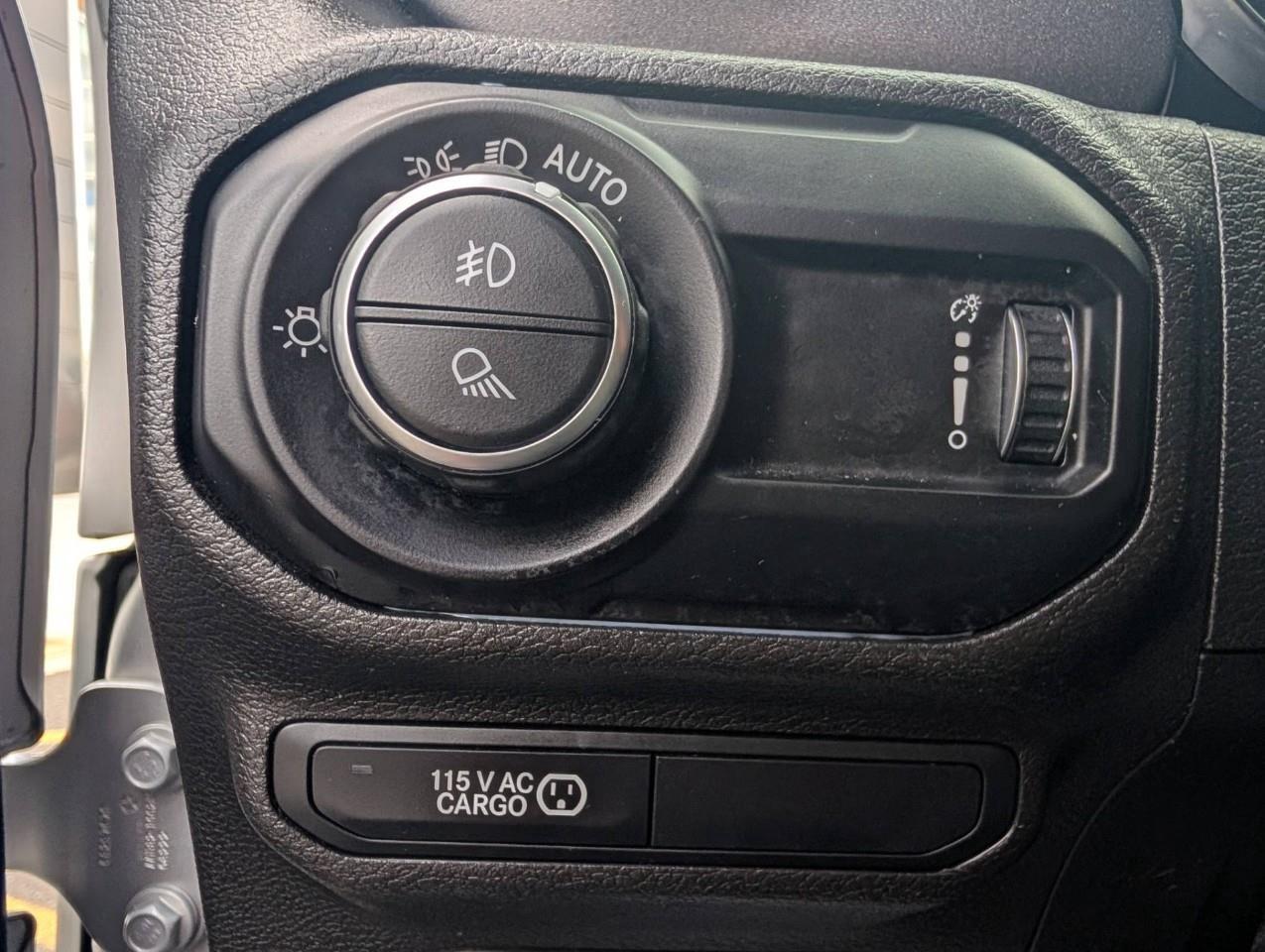 2023 Jeep Gladiator Mojave No accidents / Dual top Photo