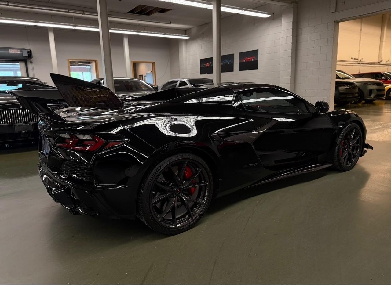 2026 Chevrolet Corvette ZR1 w/3LZ 2dr Convertible Photo2