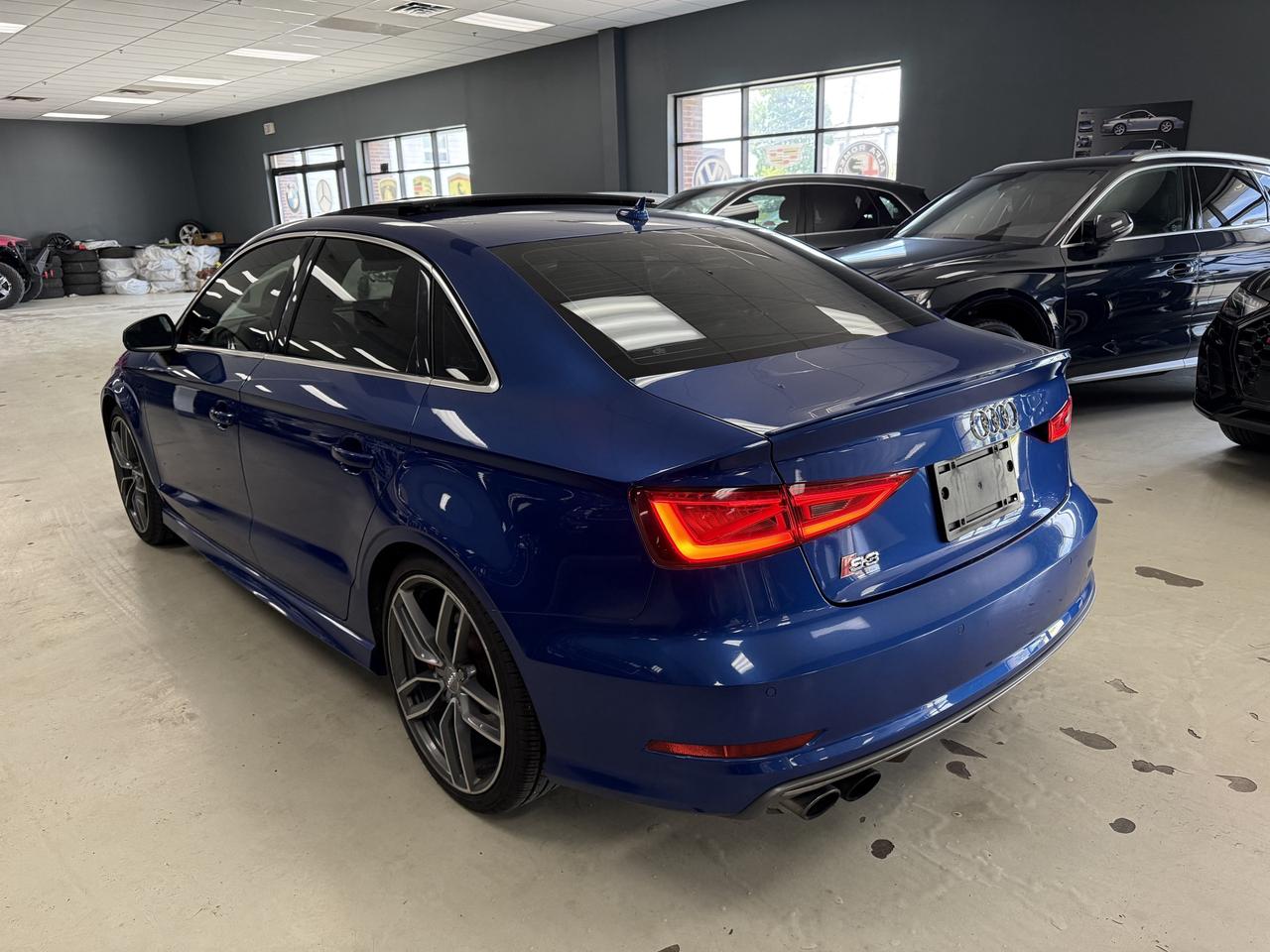 2015 Audi S3 4dr Sdn quattro 2.0T Technik Photo2