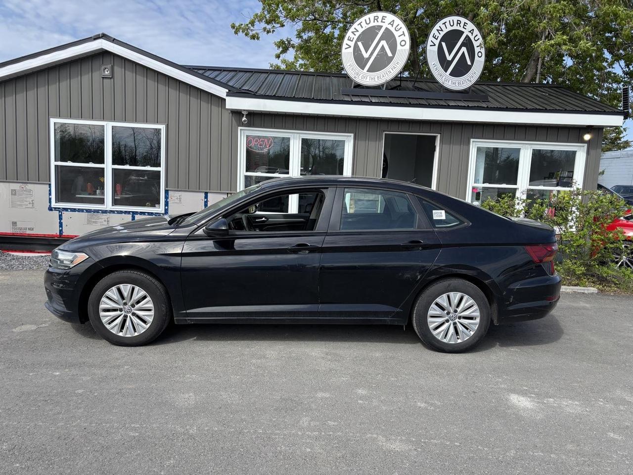2019 Volkswagen Jetta 1.4 TSI Comfortline (A8) 4dr Sedan Photo