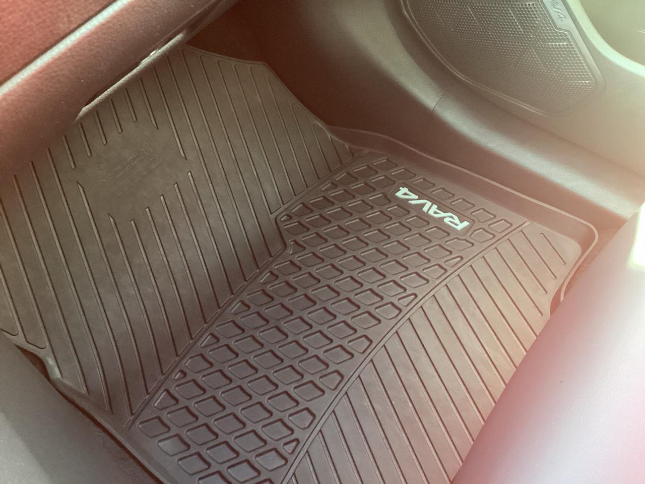 2024 Toyota RAV4 Prime XSE AWD Photo3