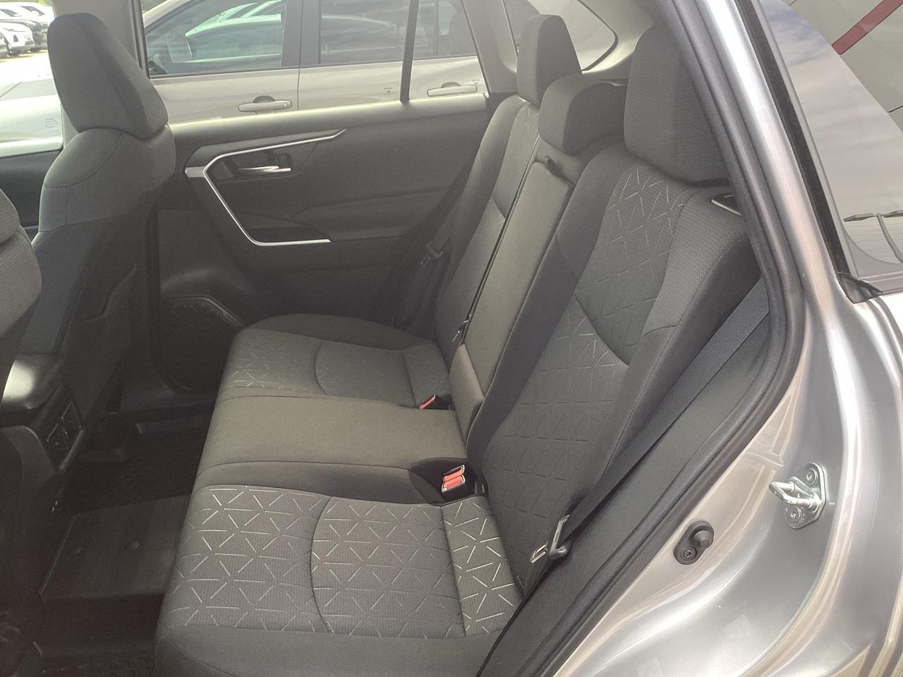 2022 Toyota RAV4 XLE AWD Photo