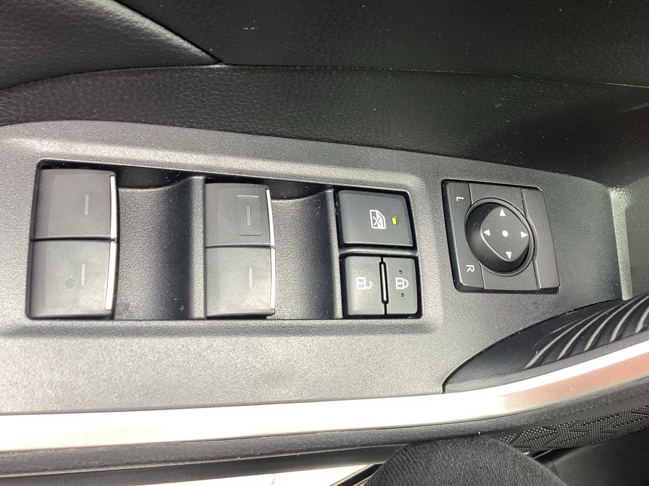 2022 Toyota RAV4 XLE AWD Photo