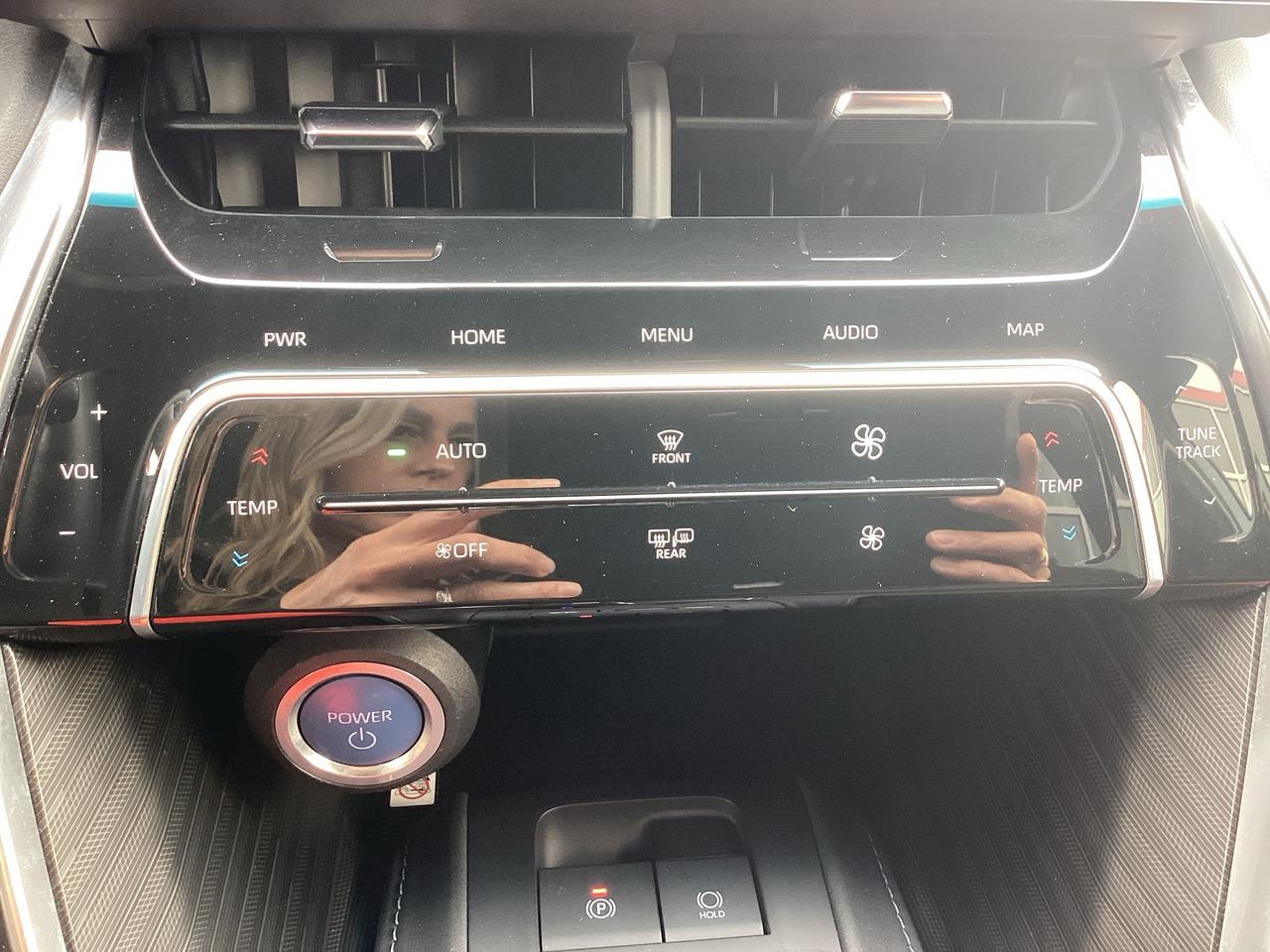 2022 Toyota Venza LIMITED AWD Photo