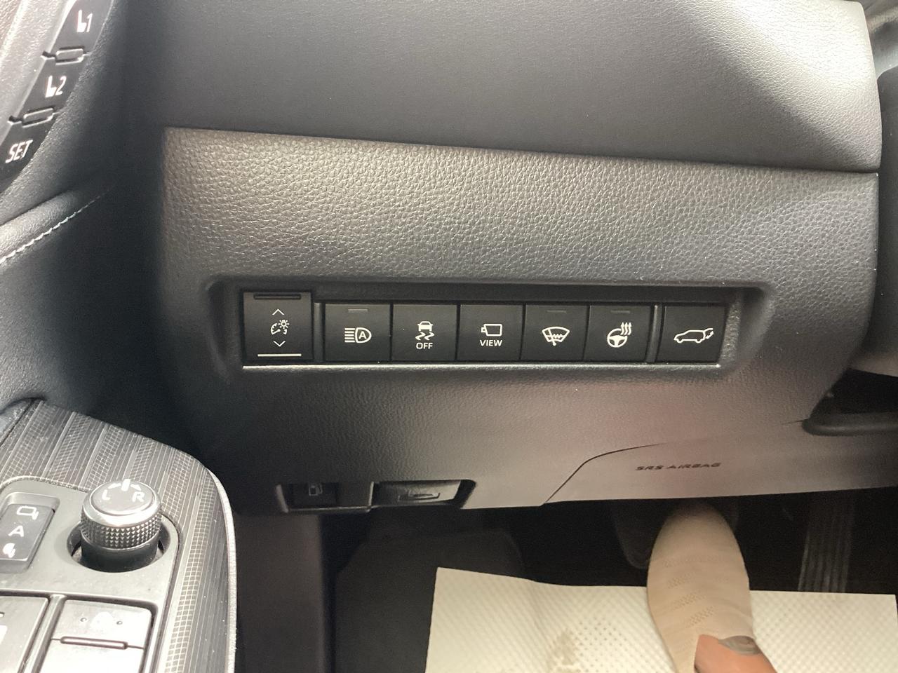 2022 Toyota Venza LIMITED AWD Photo