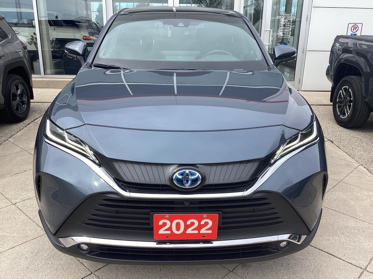 2022 Toyota Venza LIMITED AWD Photo
