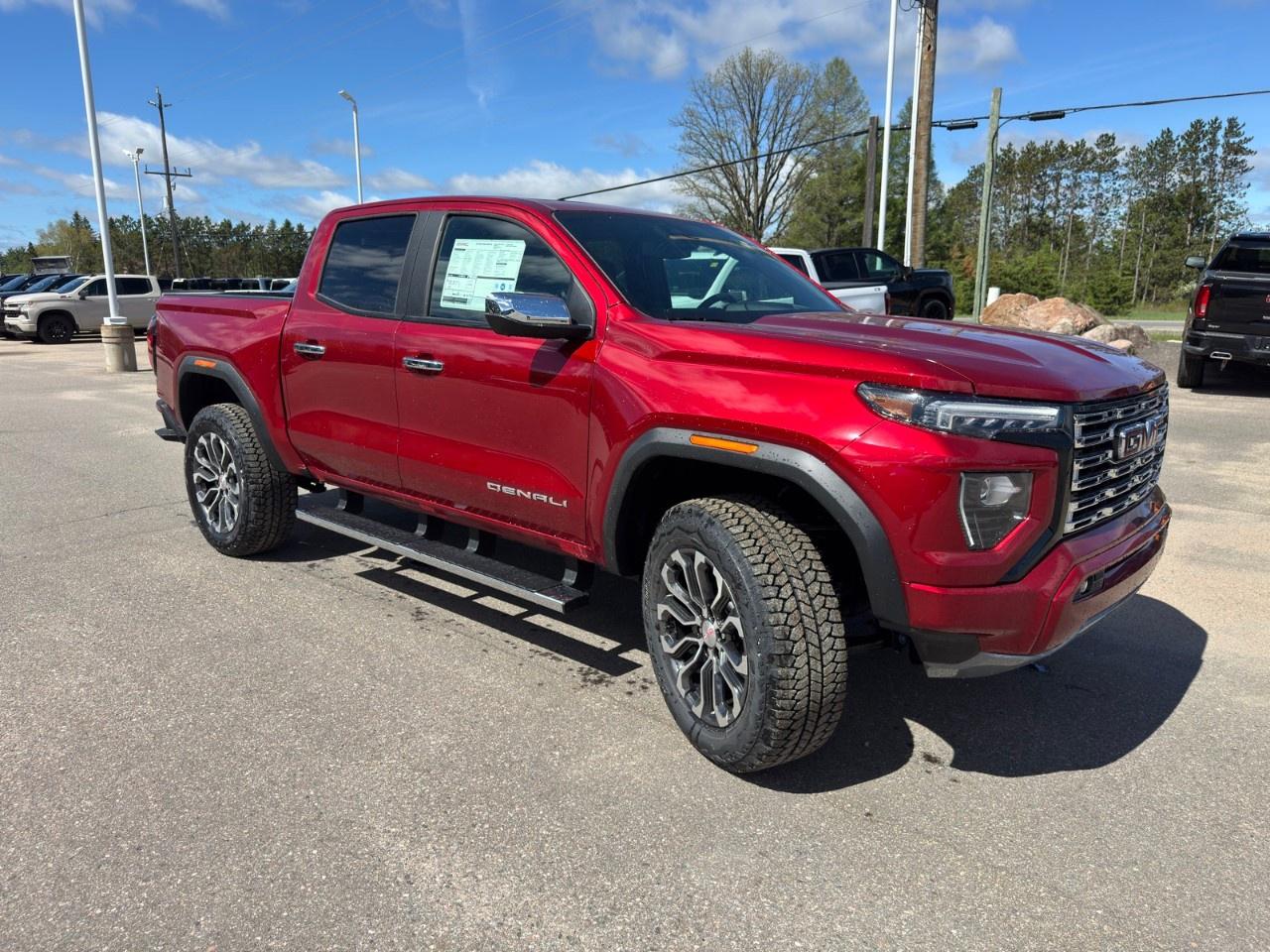 2026 GMC Canyon Crew Cab Short Box 4-Wheel Drive Denali Photo2