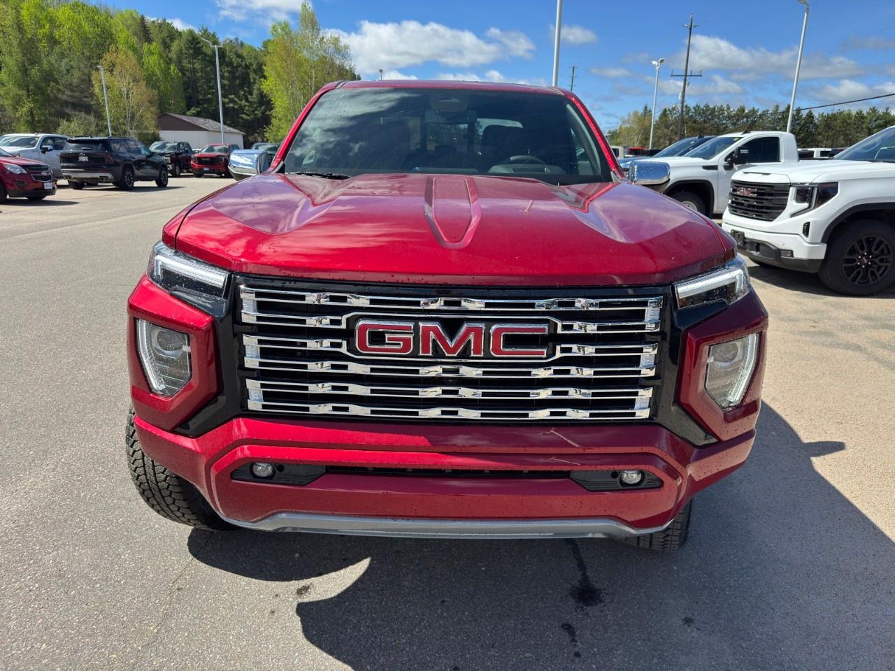 2026 GMC Canyon Crew Cab Short Box 4-Wheel Drive Denali Photo