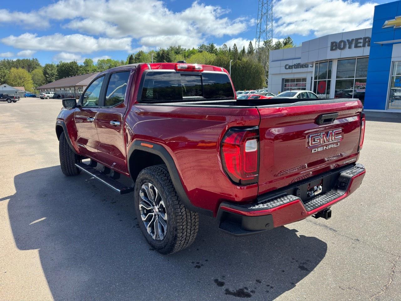 2026 GMC Canyon Crew Cab Short Box 4-Wheel Drive Denali Photo