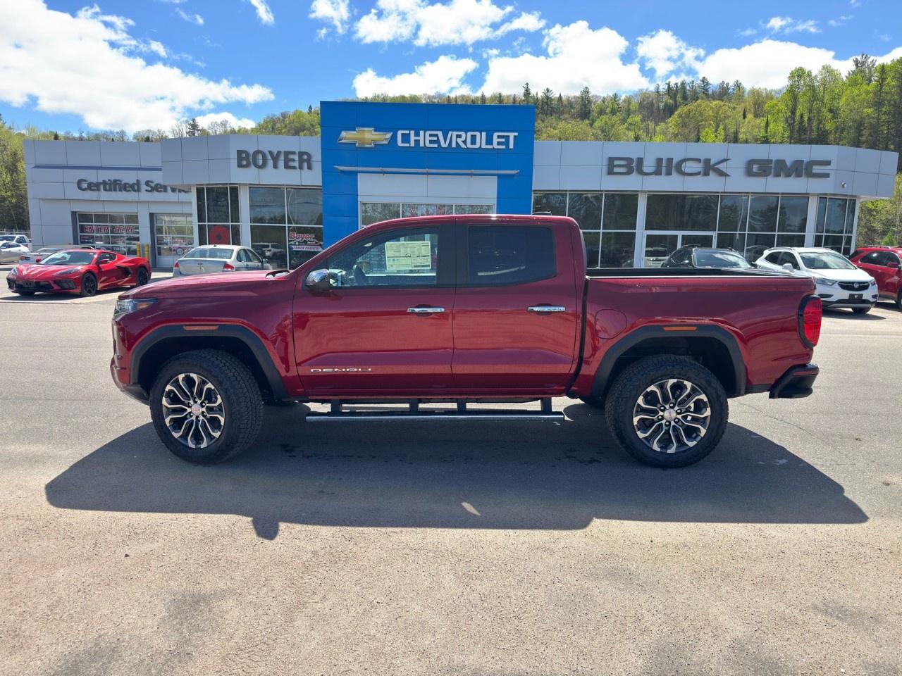 2026 GMC Canyon Crew Cab Short Box 4-Wheel Drive Denali Photo