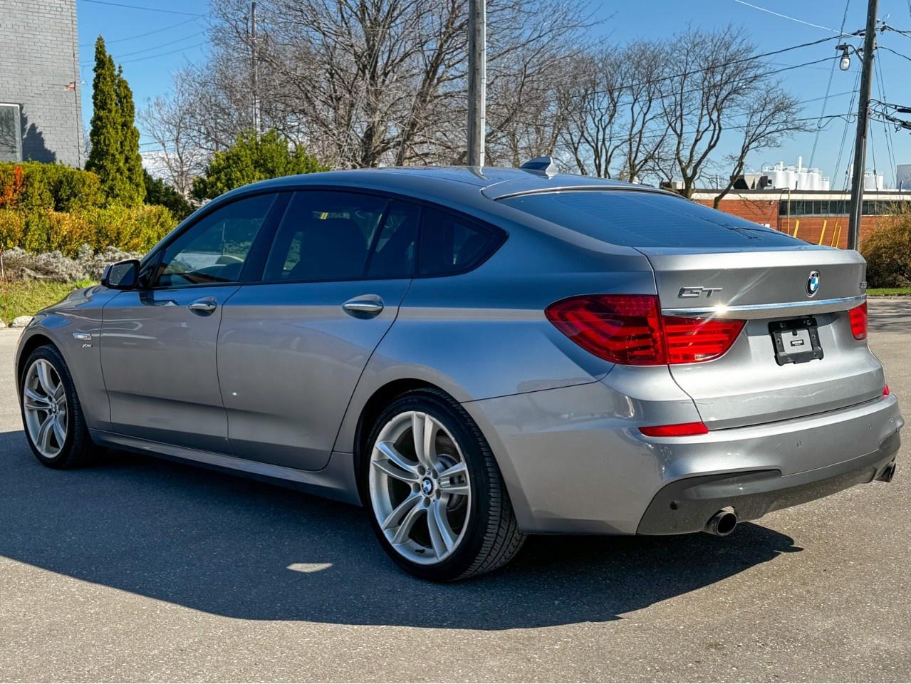 2012 BMW 5 Series Gran Turismo 5dr 535i xDrive Gran Turismo AWD Photo4