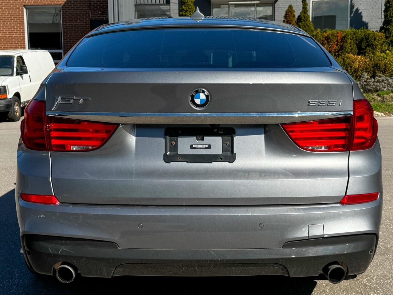 2012 BMW 5 Series Gran Turismo 5dr 535i xDrive Gran Turismo AWD Photo