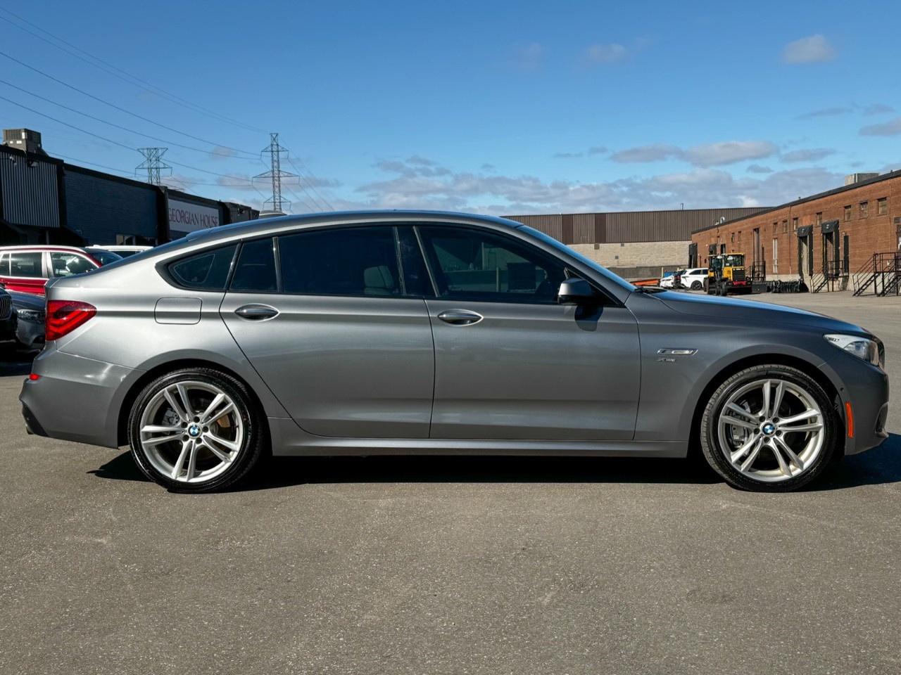 2012 BMW 5 Series Gran Turismo 5dr 535i xDrive Gran Turismo AWD Photo