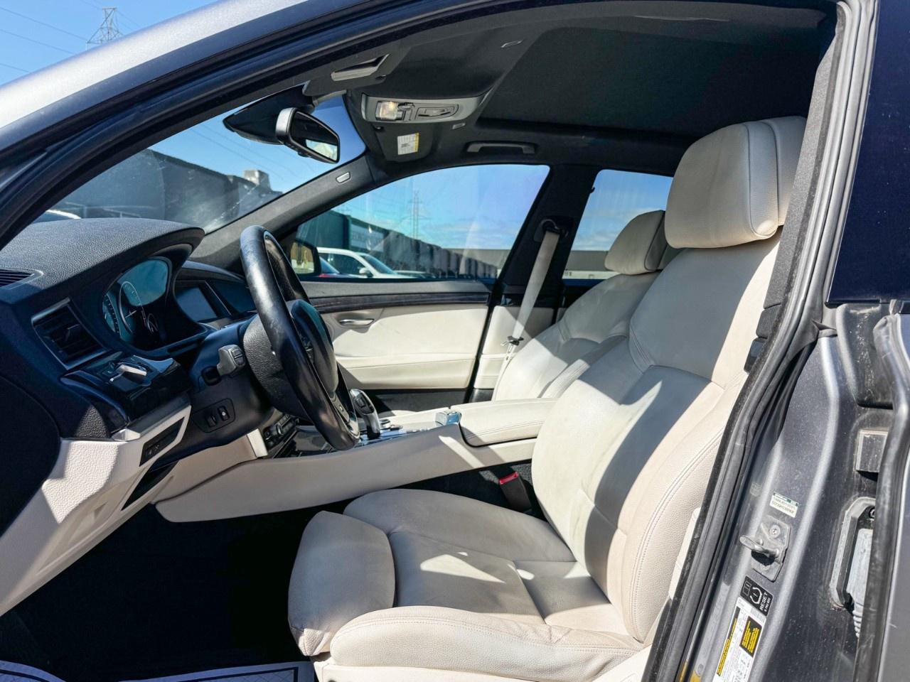 2012 BMW 5 Series Gran Turismo 5dr 535i xDrive Gran Turismo AWD Photo