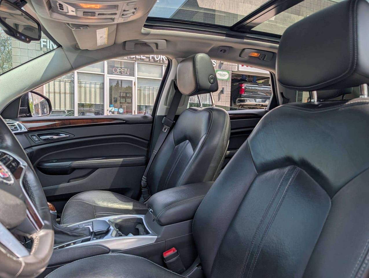 2015 Cadillac SRX Luxury Photo