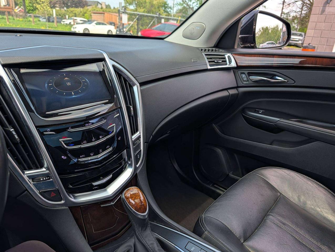 2015 Cadillac SRX Luxury Photo