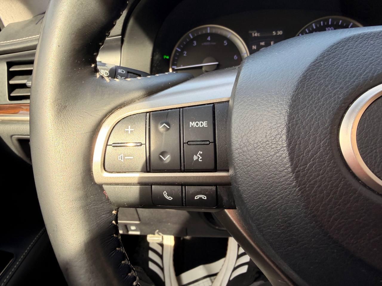 2017 Lexus ES 4dr Sdn, ES 350 , SUNROOF, NAVIGATION Photo