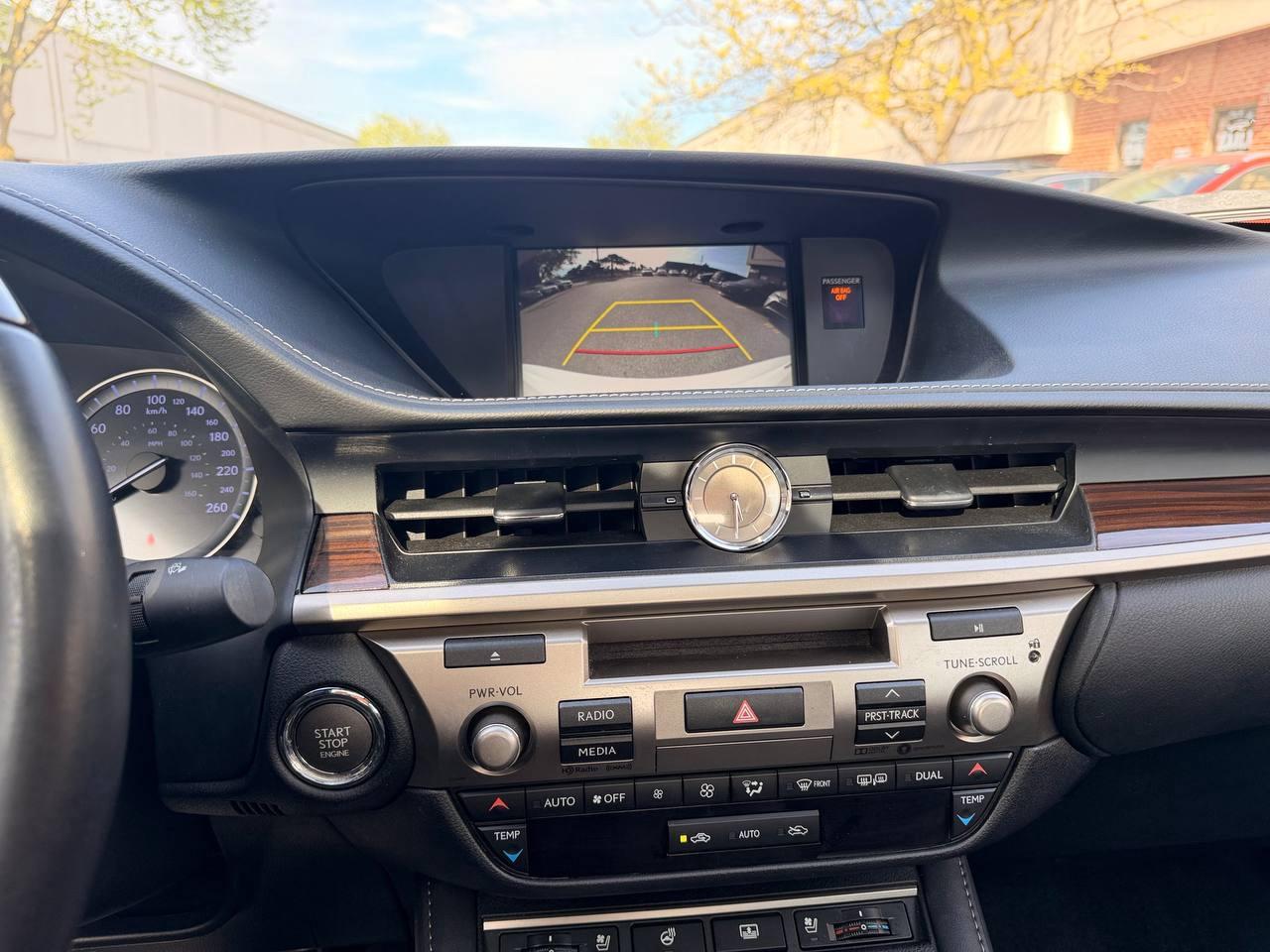 2017 Lexus ES 4dr Sdn, ES 350 , SUNROOF, NAVIGATION Photo