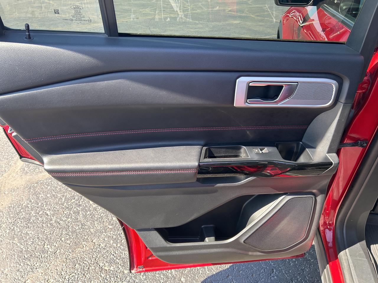 2022 Ford Explorer ST LINE 4WD 2.3L ADAPTIVE CRUISE PANEL ROOF 7 PASS Photo