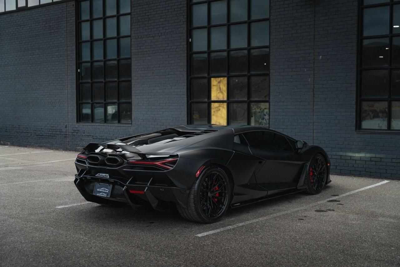 2024 Lamborghini Revuelto Coupe Photo