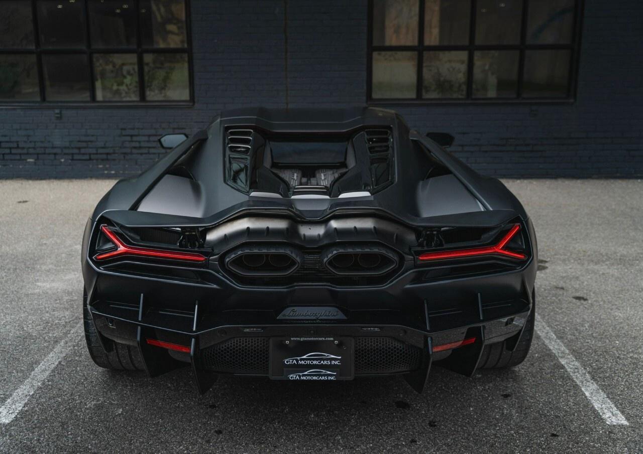 2024 Lamborghini Revuelto Coupe Photo