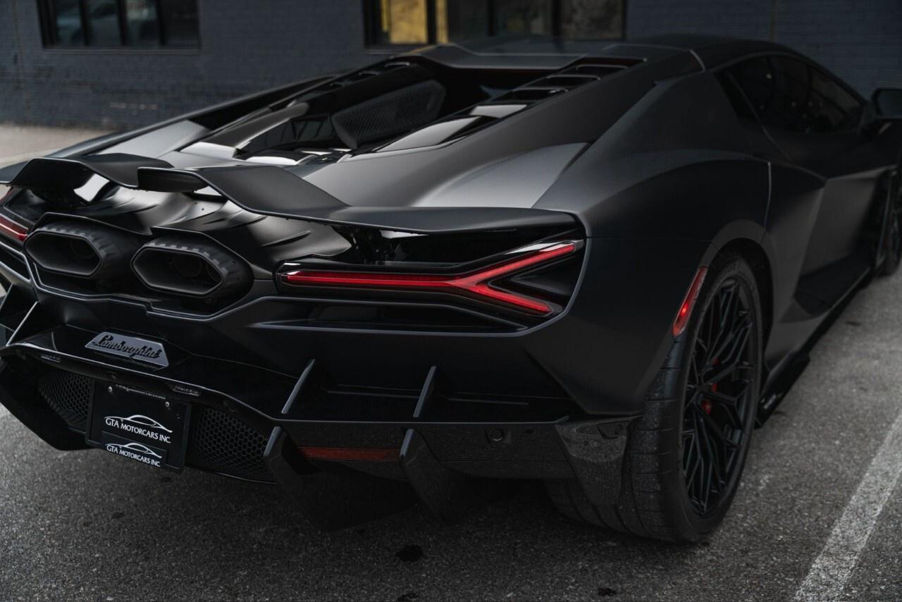 2024 Lamborghini Revuelto Coupe Photo