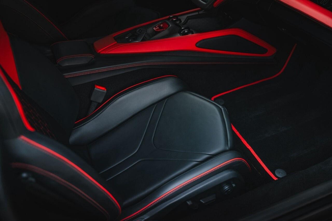 2024 Lamborghini Revuelto Coupe Photo