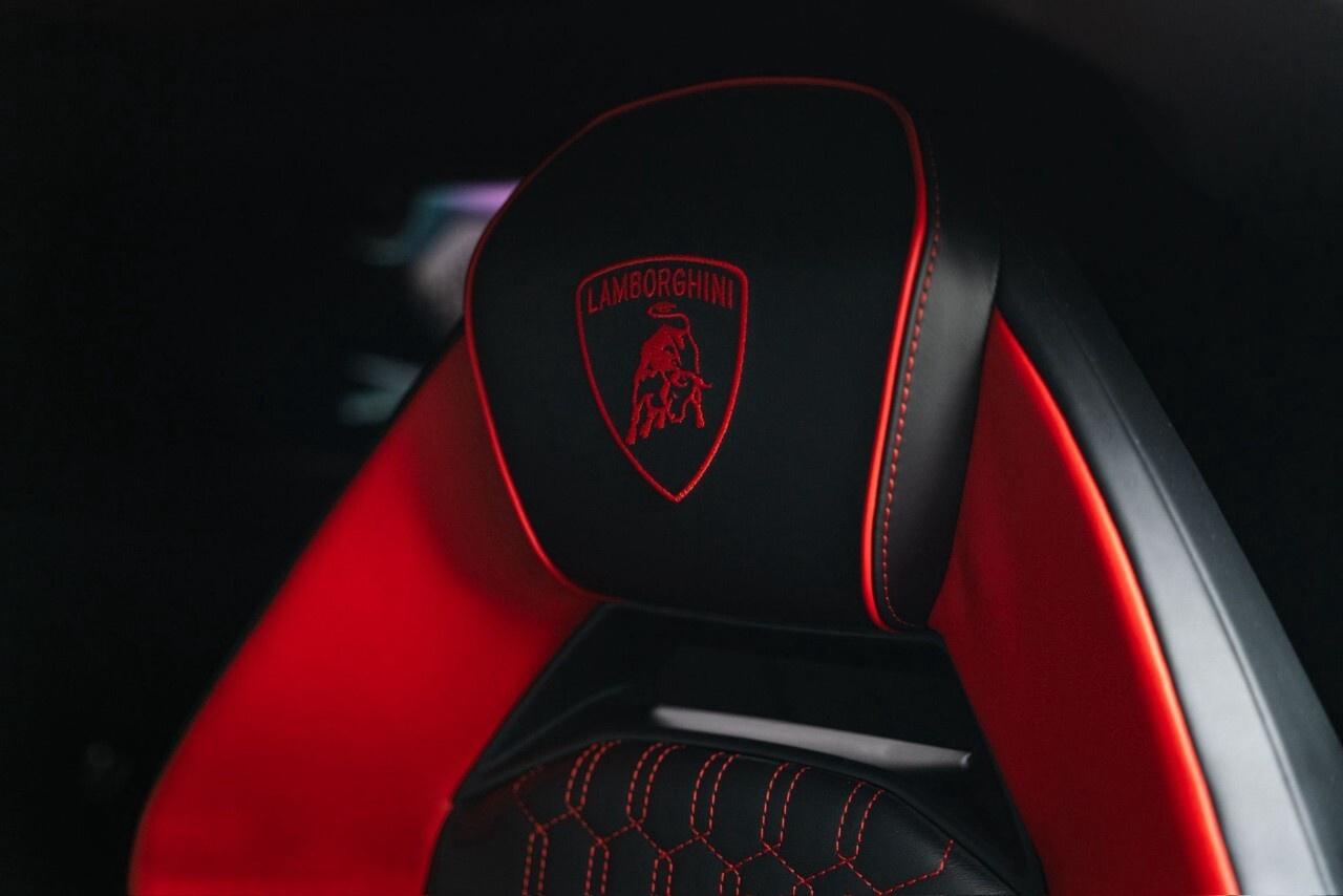 2024 Lamborghini Revuelto Coupe Photo