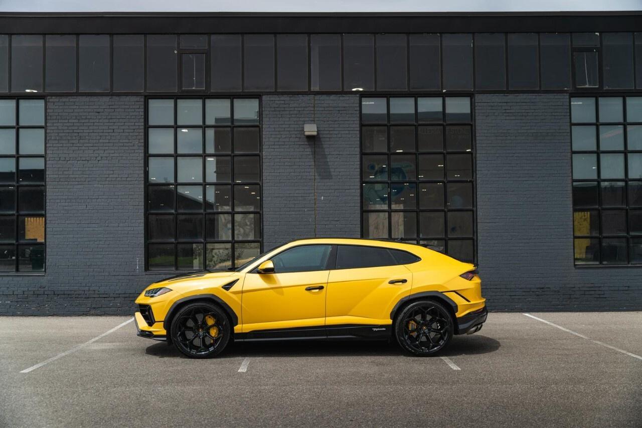 2024 Lamborghini Urus Performante AWD Photo