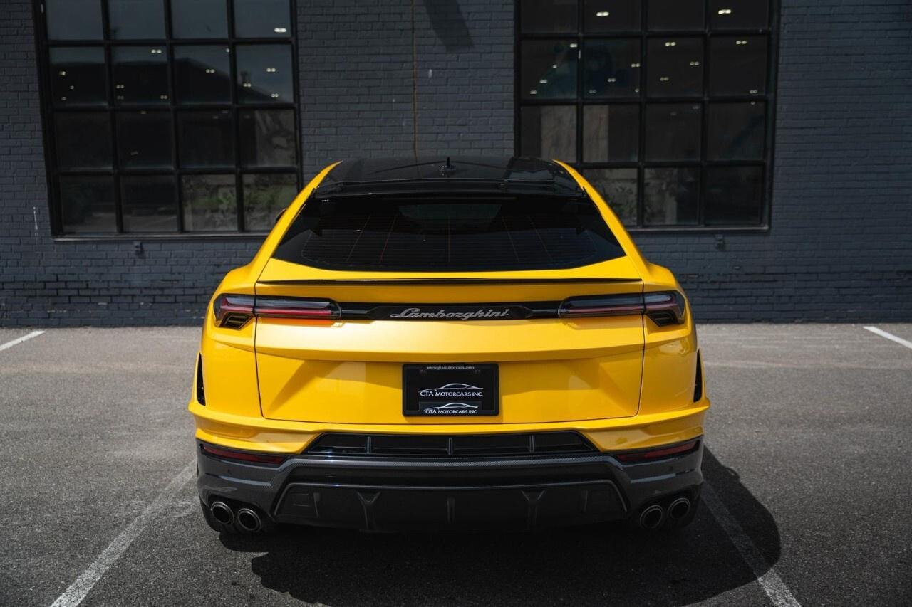 2024 Lamborghini Urus Performante AWD Photo