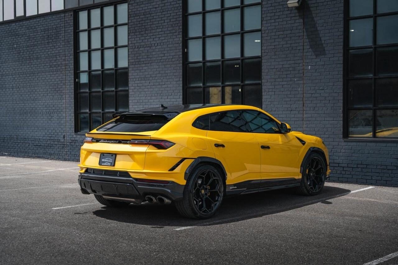 2024 Lamborghini Urus Performante AWD Photo