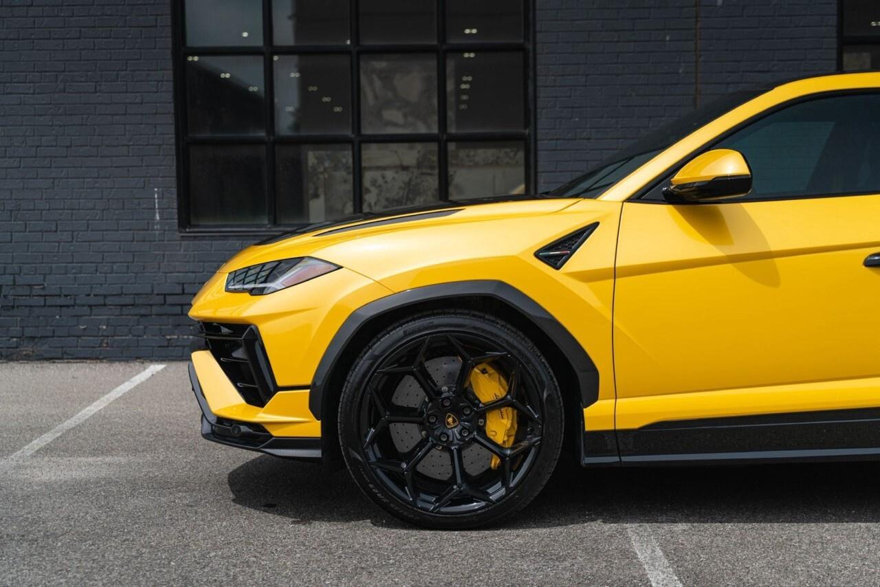 2024 Lamborghini Urus Performante AWD Photo