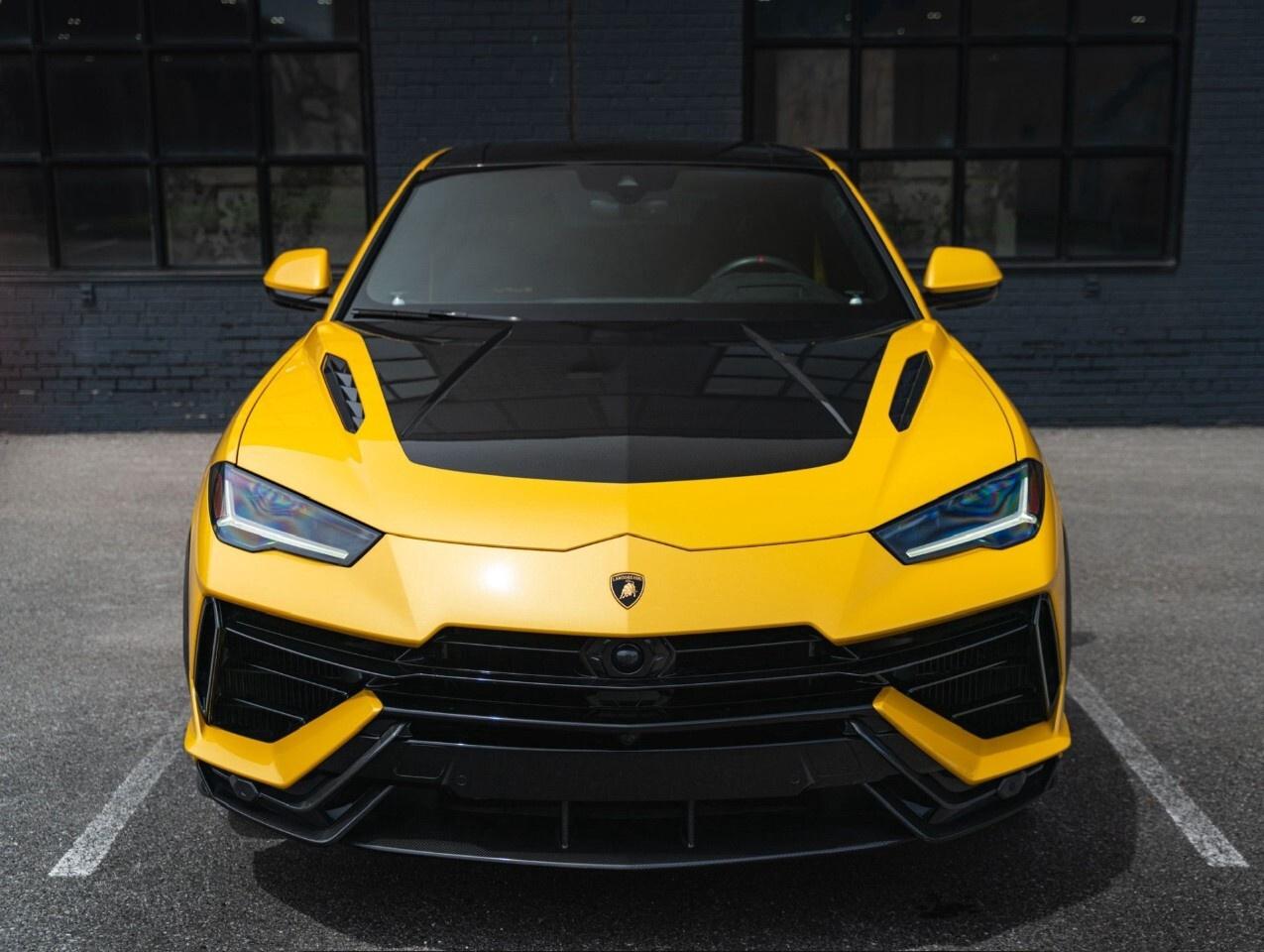 2024 Lamborghini Urus Performante AWD Photo