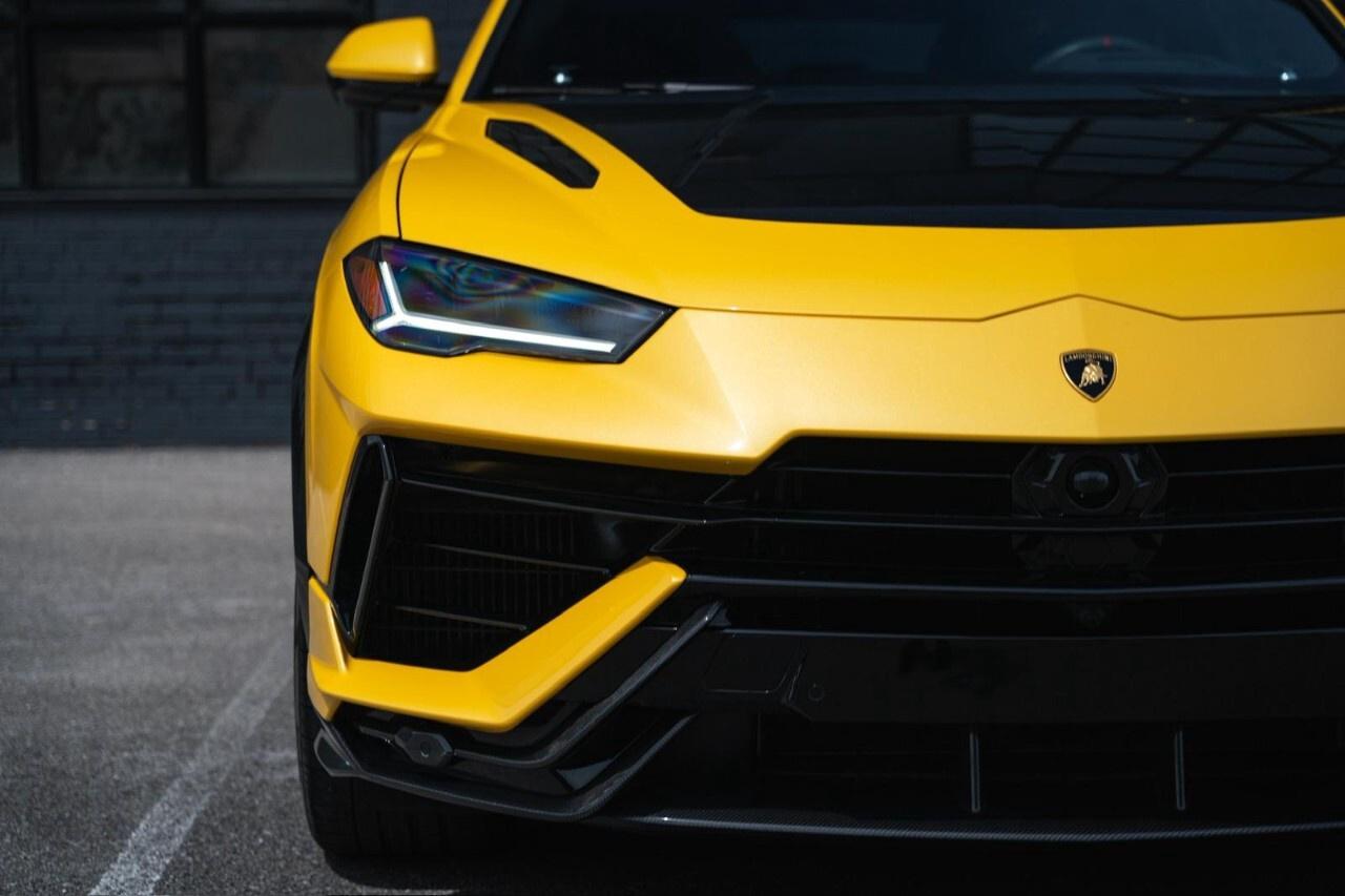 2024 Lamborghini Urus Performante AWD Photo
